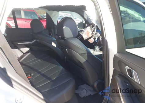 2022 BMW X5 xDrive40I z USA, uszkodzony, nr VIN 5UXCR6C01N9J47625